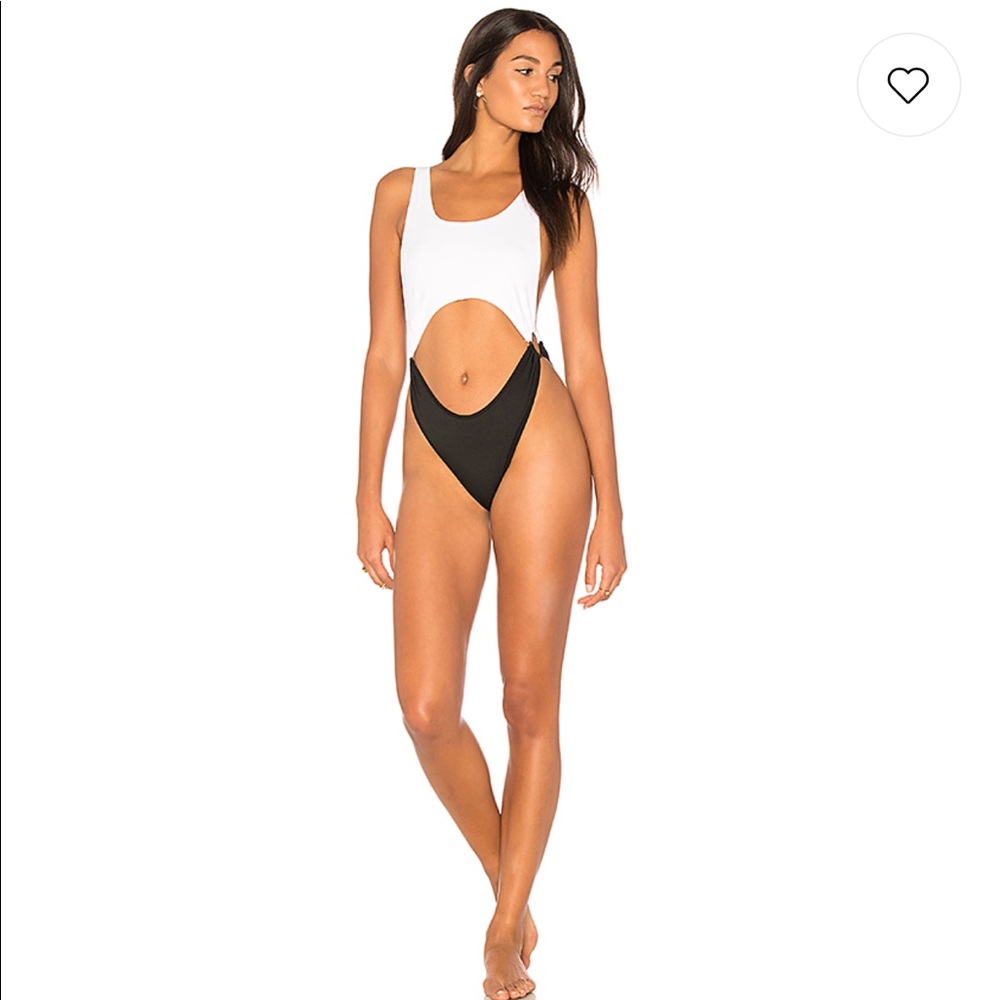 X REVOLVE CUTOUT ONE PIECE IN WHITE AND BLACK
